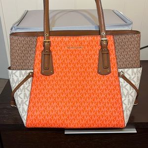 NWT Michael Kors Clementine bag